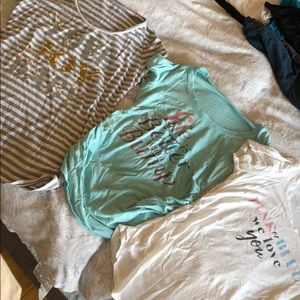 Maternity shirt sleeve shirts